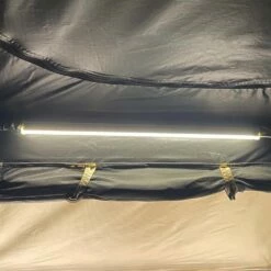 Panther 1600 Hard Shell Rooftop Tent -Snowys Sales 1256749 panther 1600 hard shell rooftop tent